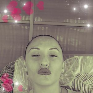 Meet your Posher, Valerie